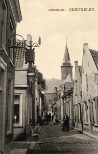 8650 Gezicht in de Achterstraat te Breukelen uit het oosten.N.B. Later is de straatnaam Achterstraat gewijzigd in Brugstraat.